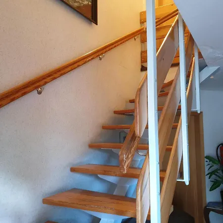 Martens - Carla Wieck