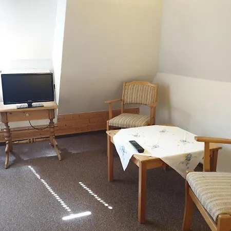 Martens - Carla Lejlighed